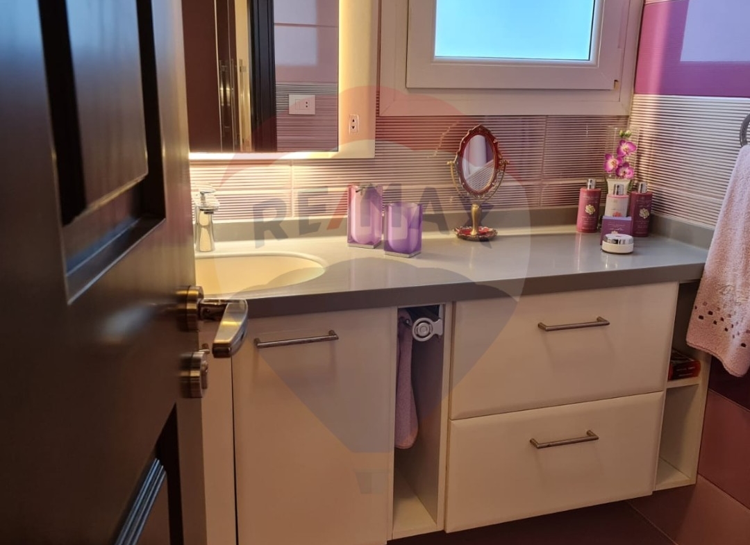 R9-1047 Apartment For Sale in Mina - Tripoli — Photo 4 of 15