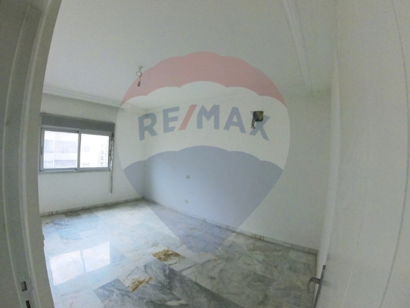 R9-1056 Apartment For Rent in Naqabat Al Atebba - Tripoli — الصورة 2 من 10