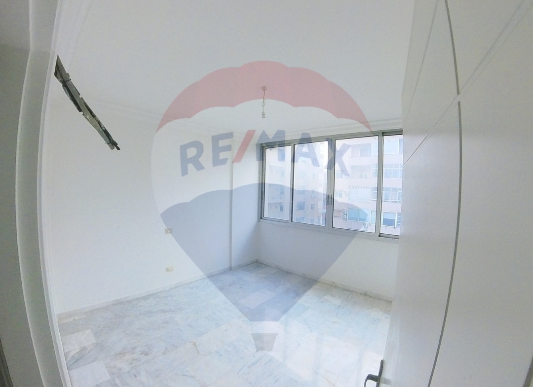 R9-1056 Apartment For Rent in Naqabat Al Atebba - Tripoli — الصورة 3 من 10