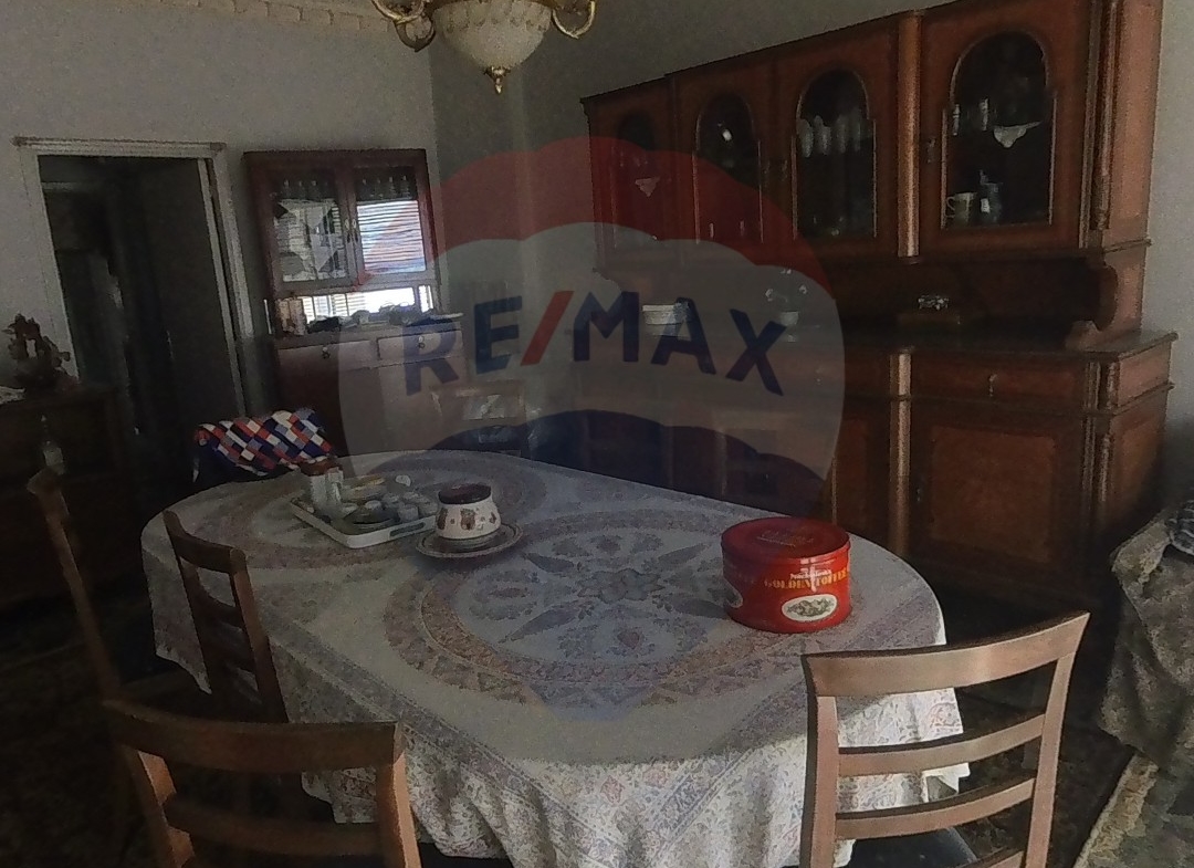 R9-1057 Apartment For Sale in Mina - Tripoli — Photo 2 of 7