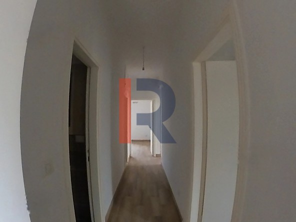 Photo 1 of 6