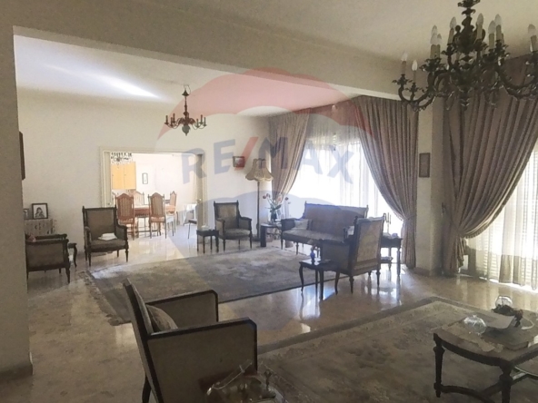 R9-1094 Apartment For Sale in Mina Road - Tripoli شقة للبيع في شارع الميناء طرابلس — Photo 2 of 5