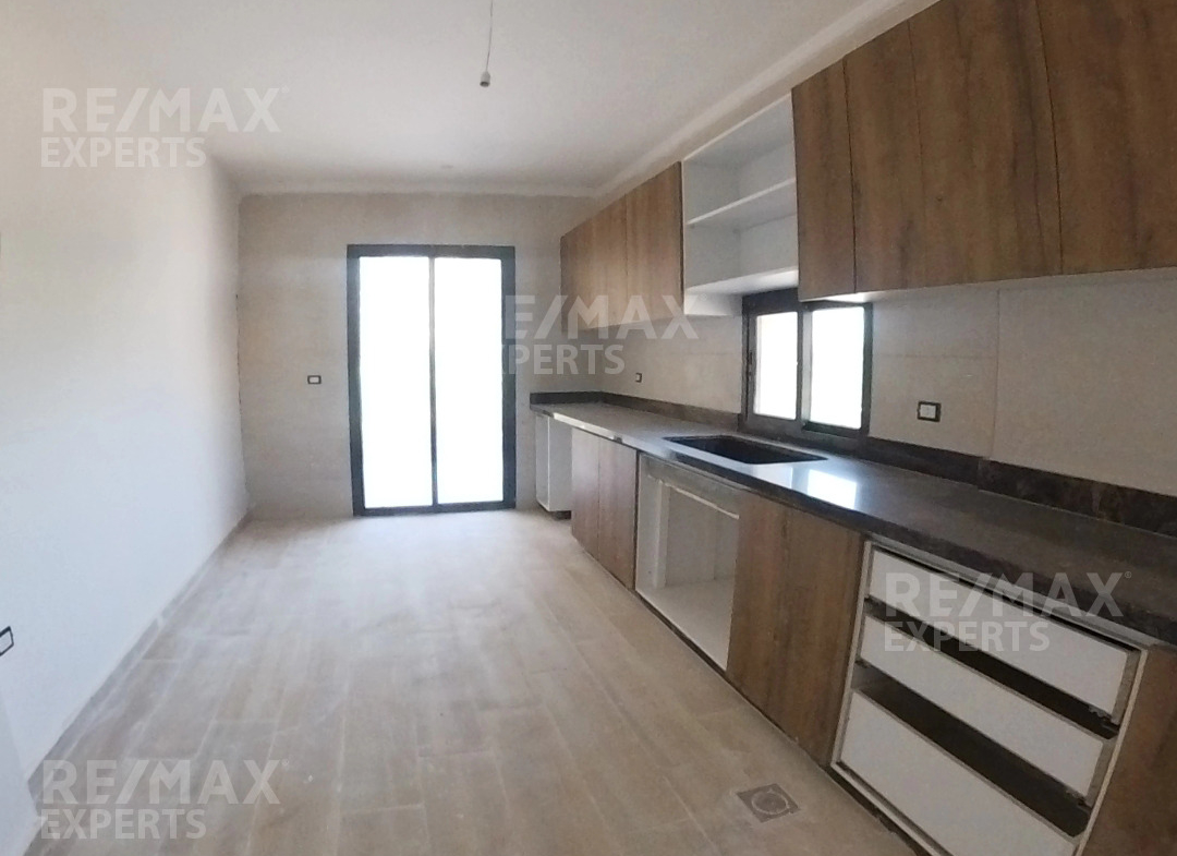R9-1098 Apartment For Sale in Mina - Tripoli — Photo 8 of 9