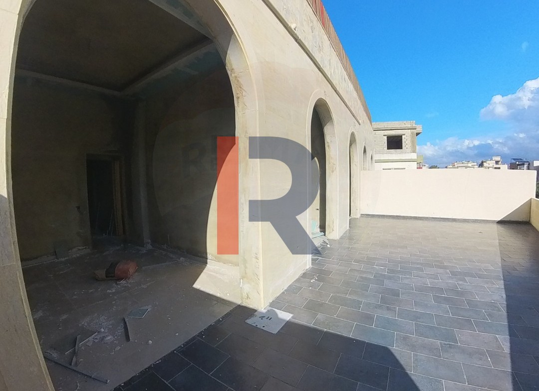 R9-1102 Apartment For Sale in Barsa - Koura — الصورة 1 من 4