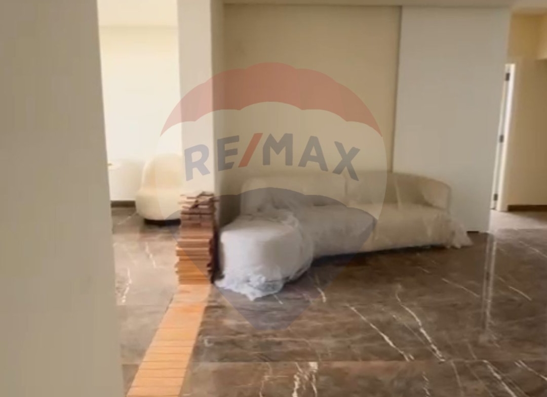 R9-1134 Apartment For Sale in Balamand - Koura — الصورة 4 من 6