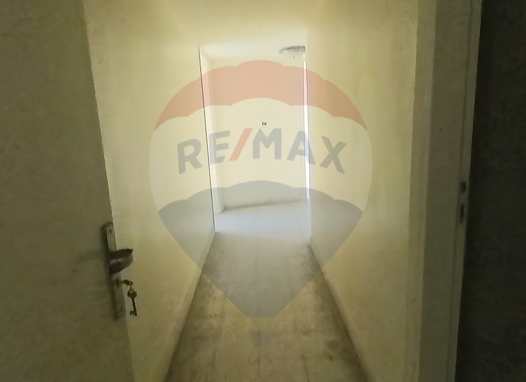 R9-1118 Apartment For Sale in Abou Samra - Tripoli — Photo 4 of 9