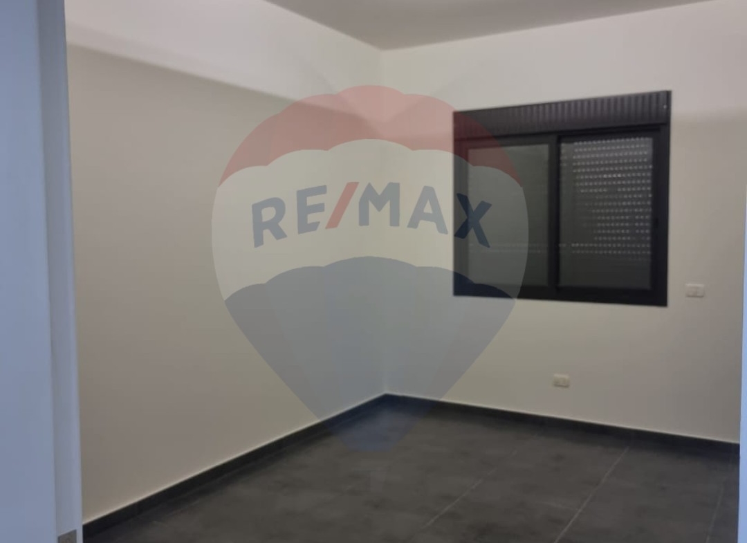 R9-1147 Apartment For Sale in Nakhle - Koura — Photo 3 of 13