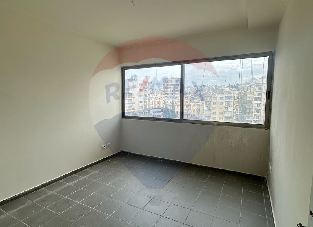 R9-1154 Office For Rent in Sahat Al Nour - Tripoli — Photo 4 of 4