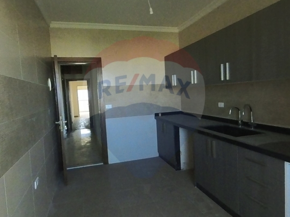 R9-1161 Apartment For Sale in Dam &amp; Farez - Tripoli — الصورة 3 من 11
