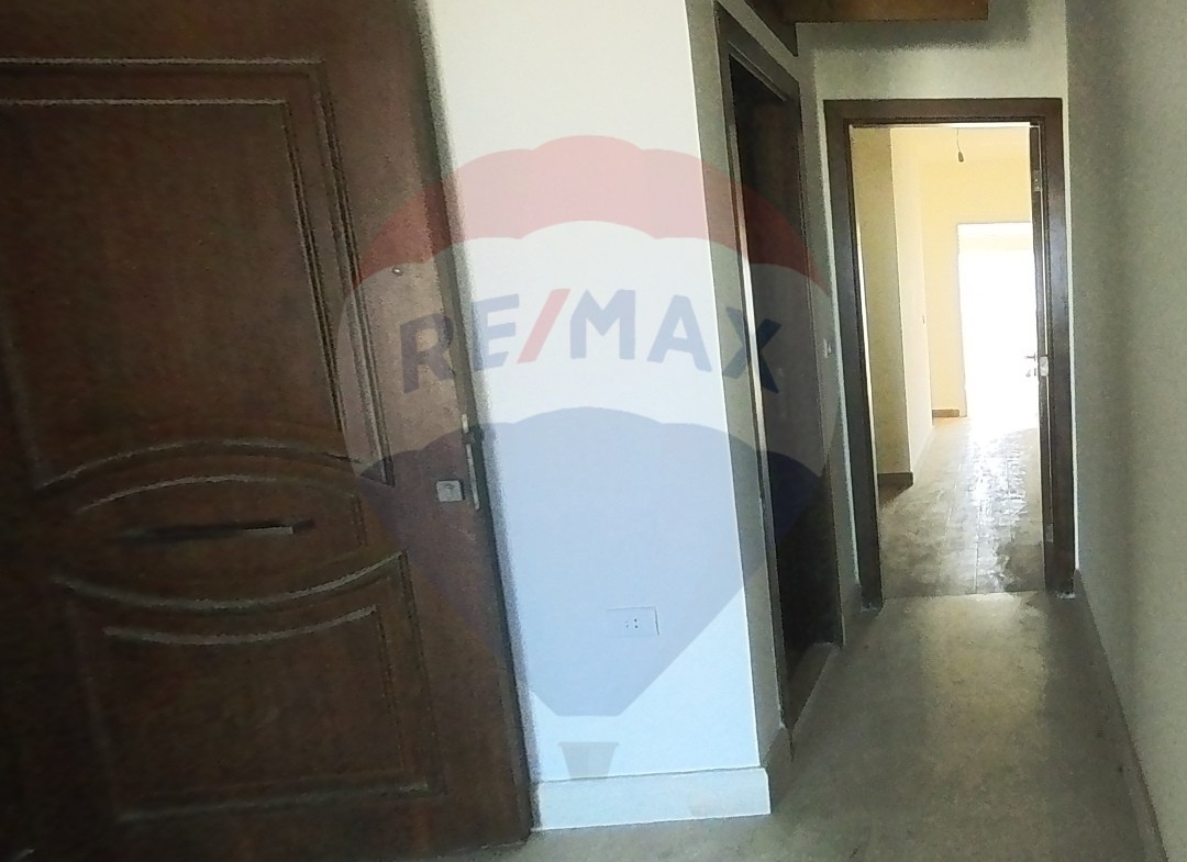 R9-1161 Apartment For Sale in Dam &amp; Farez - Tripoli — الصورة 7 من 11