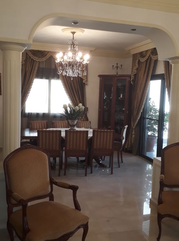 R9-167 Mountain view Furnished apartment for sale in Baabda — الصورة 3 من 9