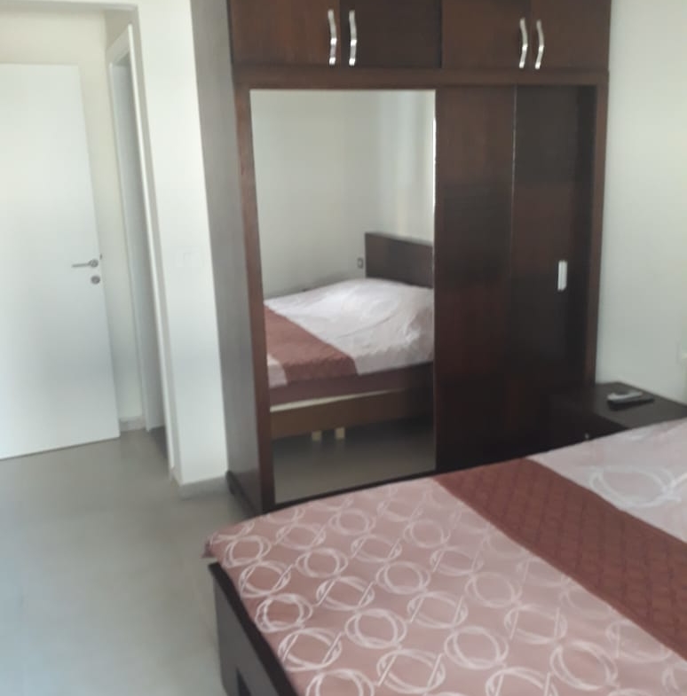 R9-168 Furnished cozy apartment for sale in Achrafieh, Beirut — الصورة 2 من 5