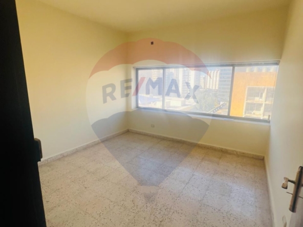 R9-1185 Office For Rent in Boulevard - Tripoli — الصورة 3 من 5