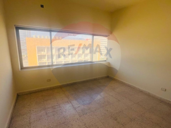 R9-1185 Office For Rent in Boulevard - Tripoli — الصورة 4 من 5