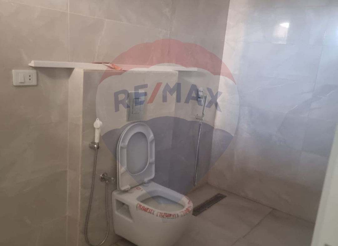 R9-1220 Duplex For Sale in Deddeh - Koura — الصورة 2 من 8