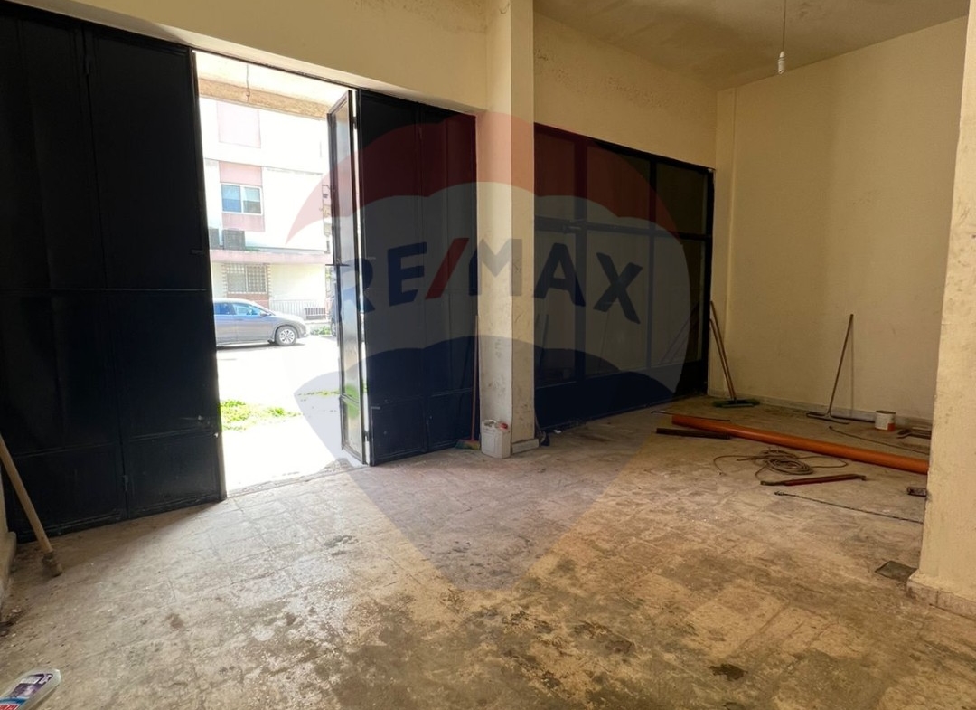 R9-1233 Showroom For Rent in Miten St. - Tripoli — Photo 3 of 4