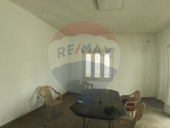R9-1235 Apartment For Sale in Mina Street - Tripoli — الصورة 5 من 11