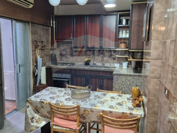 R9-1244 Duplex For Sale in Mina - Tripoli — Photo 4 of 9