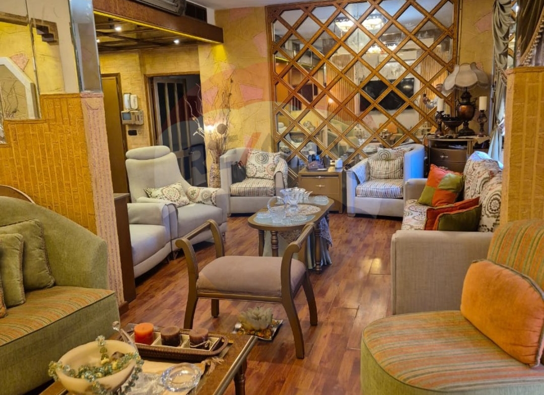 R9-1244 Duplex For Sale in Mina - Tripoli — Photo 5 of 9