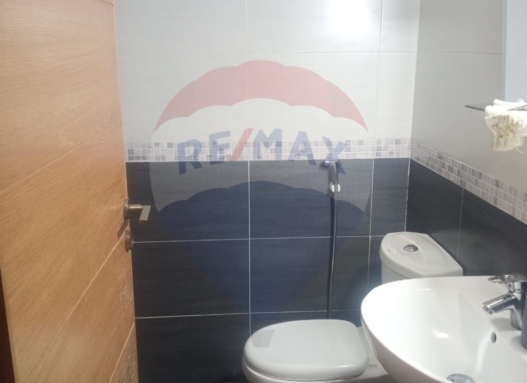R9-1246 Apartment For Sale in Abou Samra — Photo 7 of 7