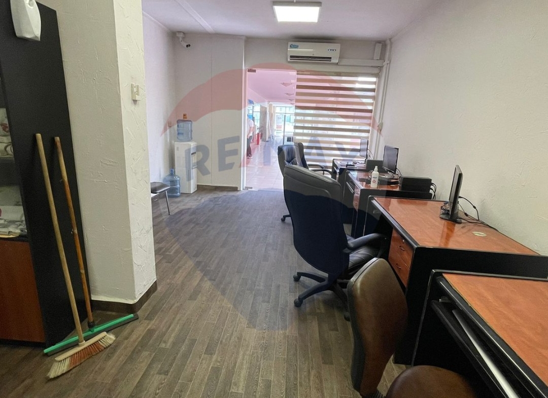 R9-1250 Shop For Sale in City Complex Mall-Tripoli — الصورة 1 من 2