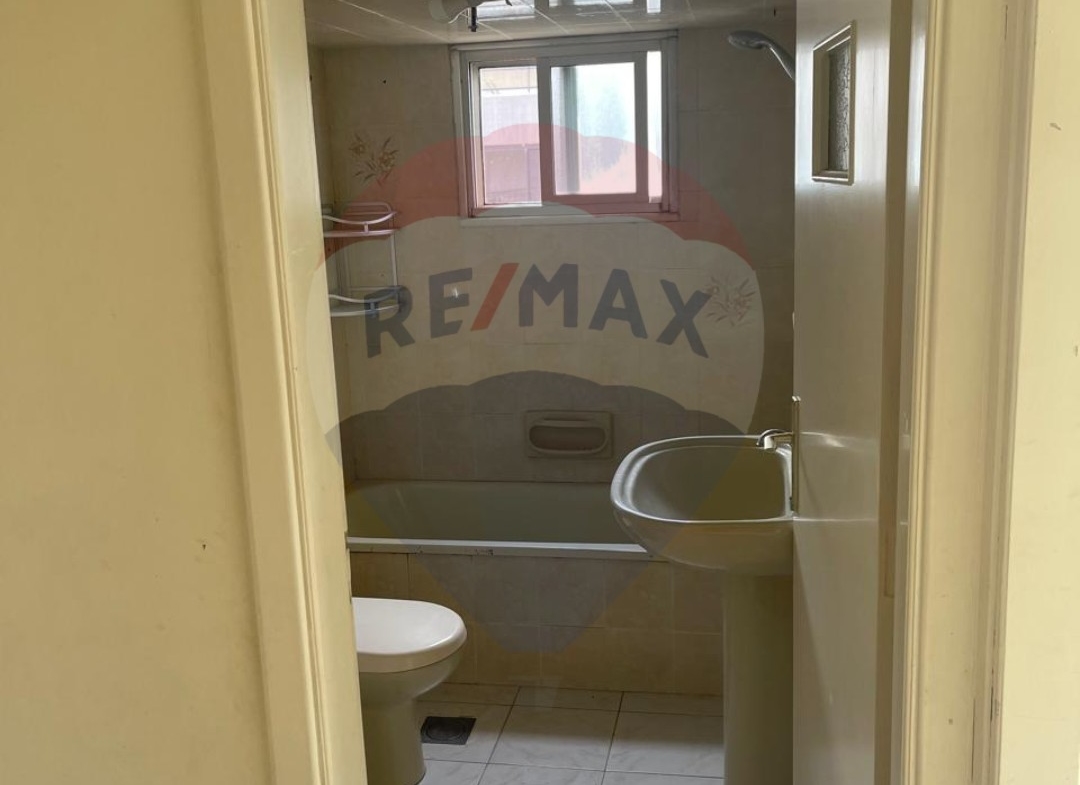 R9-1265 Apartment For Sale In Mina Road — Photo 2 of 6