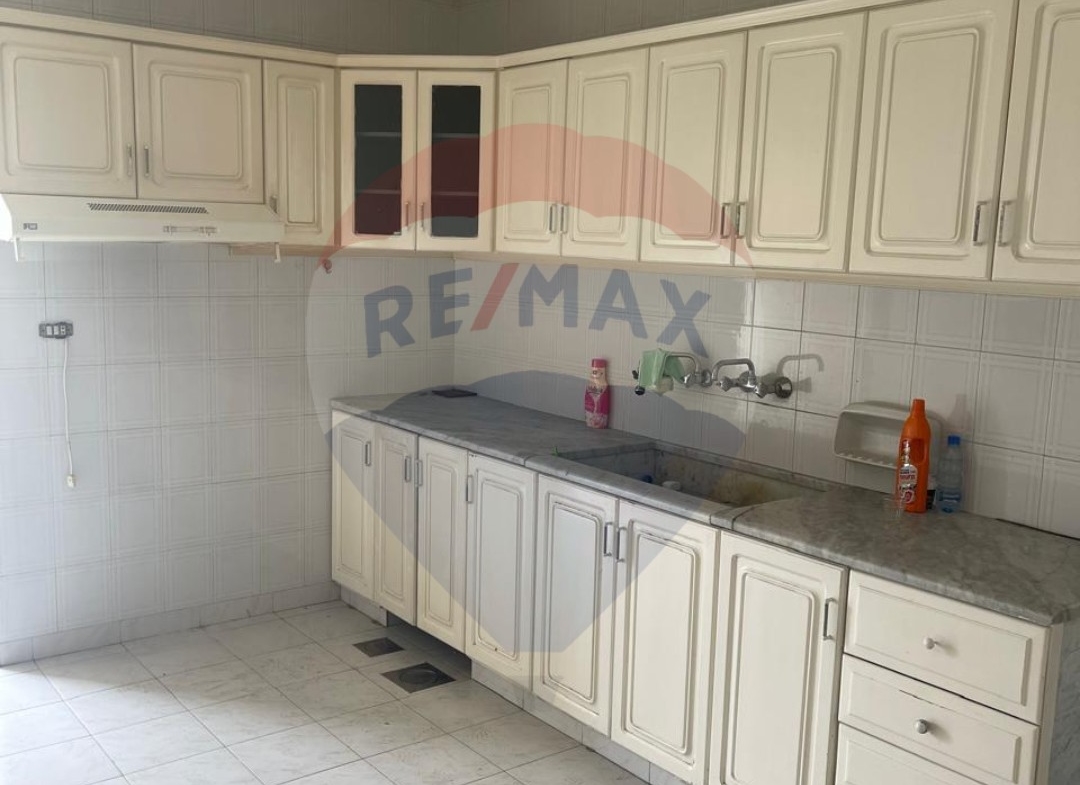 R9-1265 Apartment For Sale In Mina Road — Photo 3 of 6