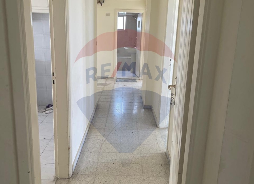 R9-1265 Apartment For Sale In Mina Road — Photo 4 of 6