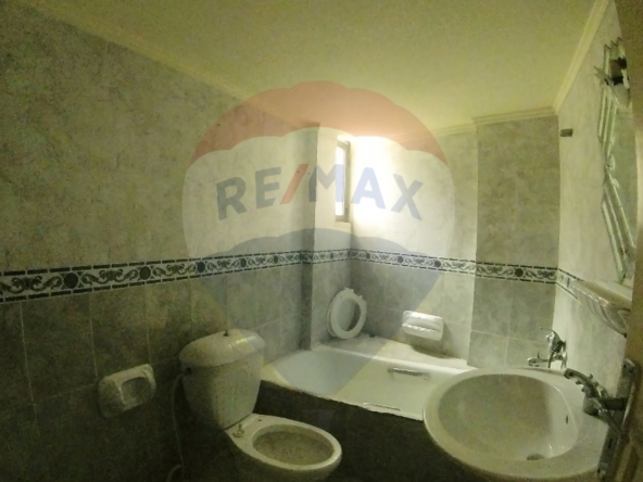 R9-1301 Apartment For Sale In Abu Samra — Photo 2 of 10