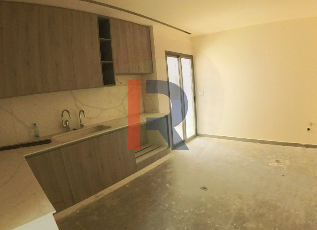 R9-1402   Luxurious 220m² Apartment for Sale in Dam w Farez! — Photo 2 of 9