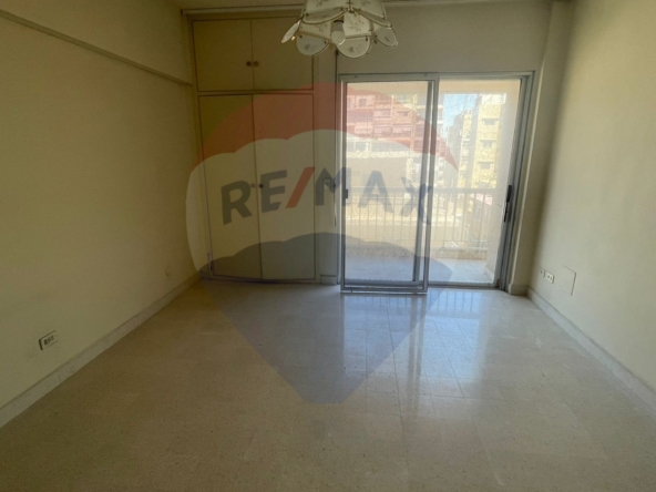 R9-1310 Apartment 320m For Sale In Maarad - Tripoli! — الصورة 2 من 10