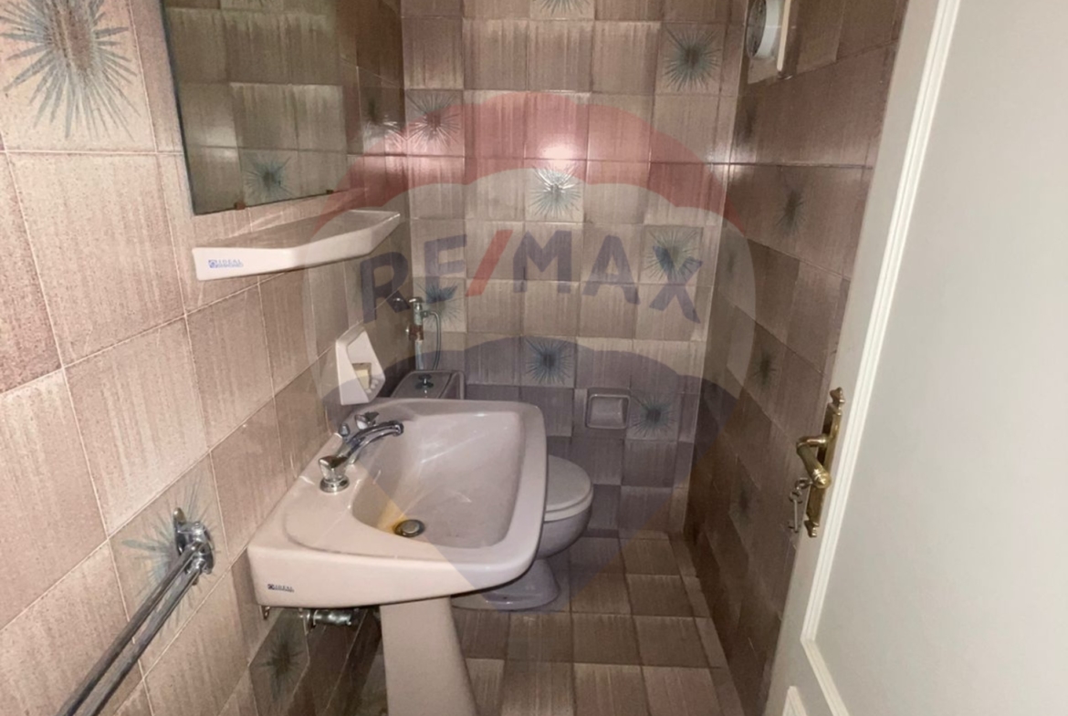 R9-1310 Apartment 320m For Sale In Maarad - Tripoli! — الصورة 3 من 10