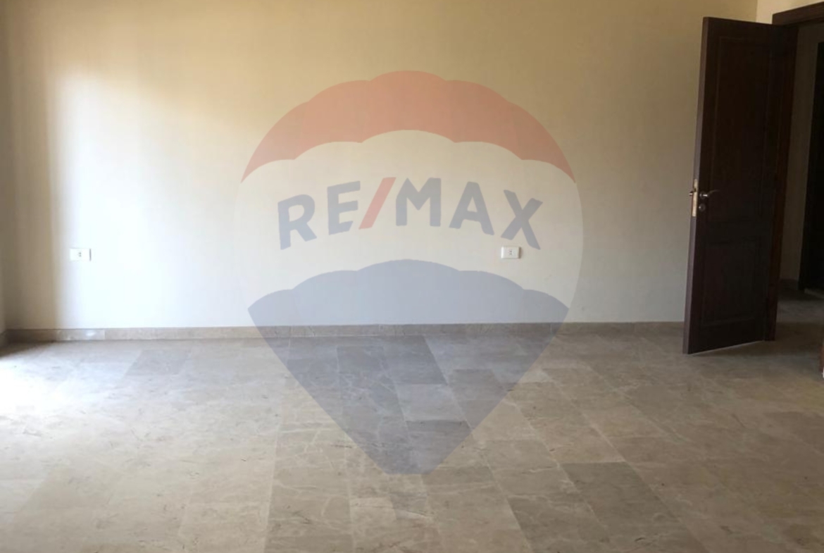 R0-1330 Apartment 220m for sale in Mazloum - Dam & farez! — الصورة 4 من 7