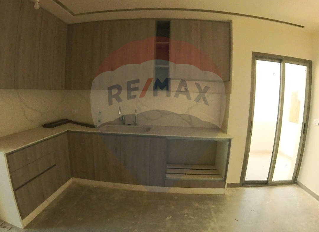 R9-1402   Luxurious 220m² Apartment for Sale in Dam w Farez! — Photo 5 of 9