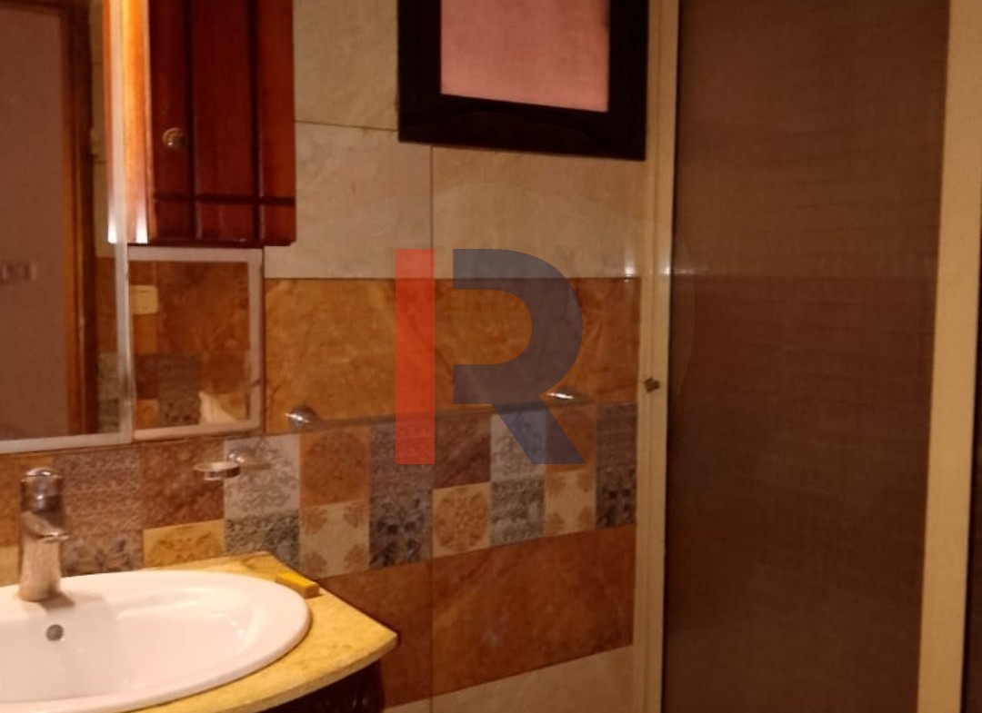 R9-1340 Apartment 150m for sale in Zahrieh - Tripoli! — الصورة 6 من 11