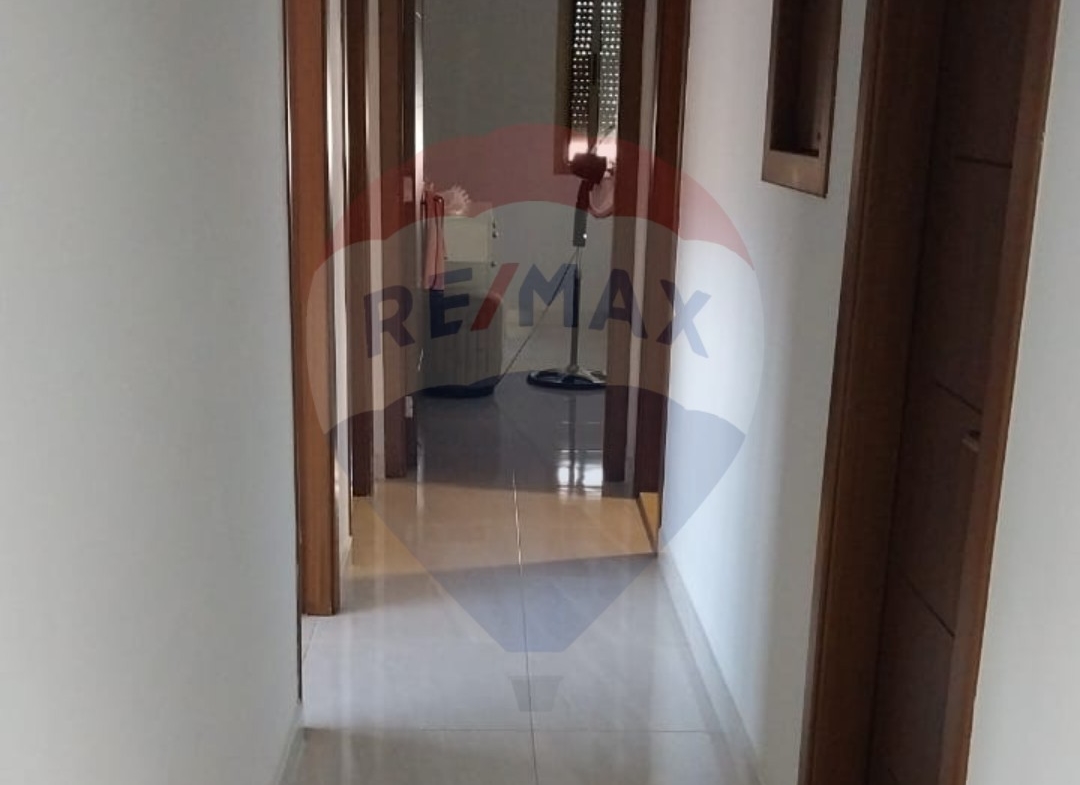 R9-1675 Apartment for Sale in Abou Samra, Sekkeh Bayda – 140 sqm First-Floor Unit — الصورة 3 من 7