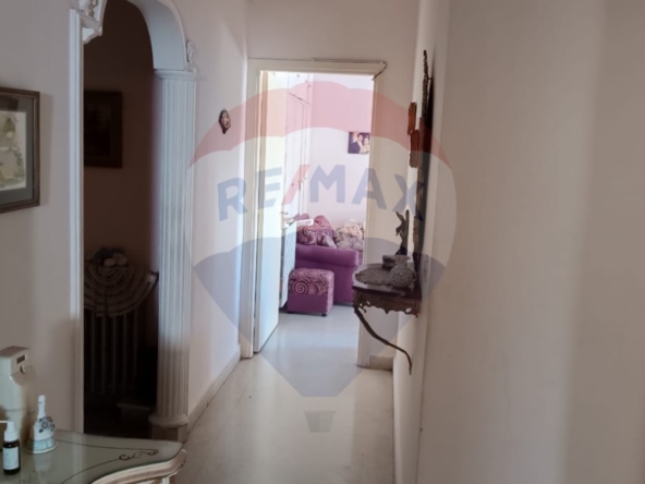 R9-1676 Apartment for Sale on Monla Street, Tripoli – 210 sqm Seventh-Floor Unit — الصورة 2 من 8