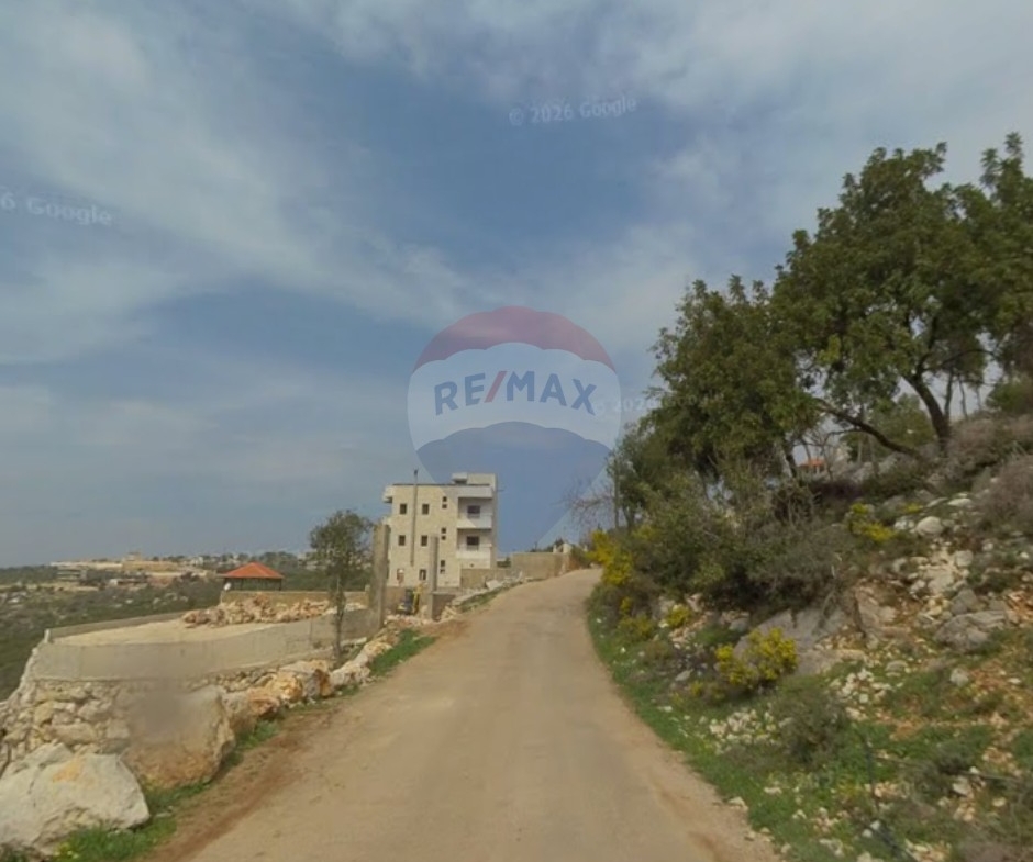 R9-1685 أرض للبيع في بيت زود – الضنية، 300 م²، إطلالة خلابة — الصورة 2 من 3