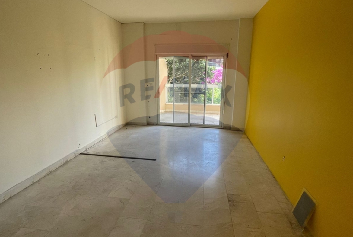R9-1632 Apartment for Rent in Dam Wel Farez, Zone D – First Floor Luxury — Photo 4 of 6