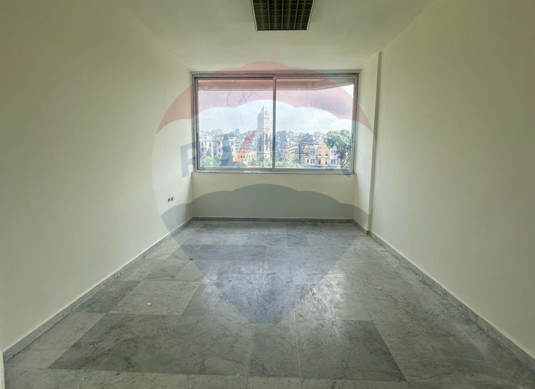 R9-1669 Prime 100 sqm Office for Sale on 3rd Floor in Tal, Tripoli – Ideal for Business — الصورة 4 من 6