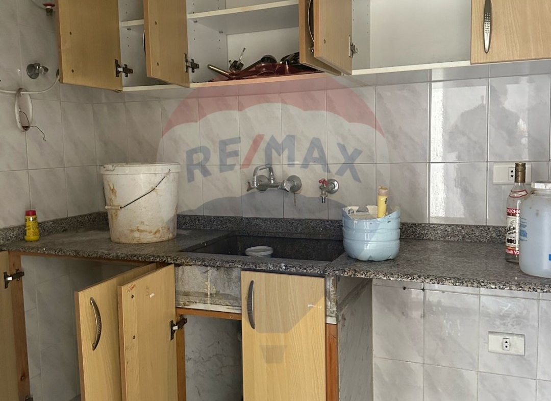 R9-1669 Prime 100 sqm Office for Sale on 3rd Floor in Tal, Tripoli – Ideal for Business — الصورة 6 من 6