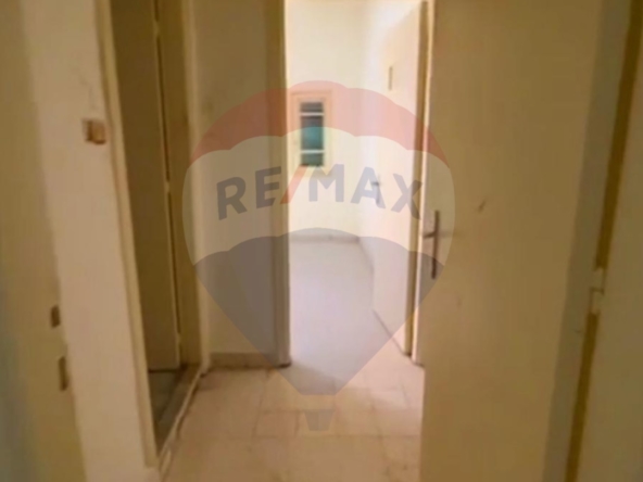 R9-1671 Apartment for Sale: Spacious 182 sqm First-Floor Unit on Hassoun Street, Abou Samra — Photo 2 of 7