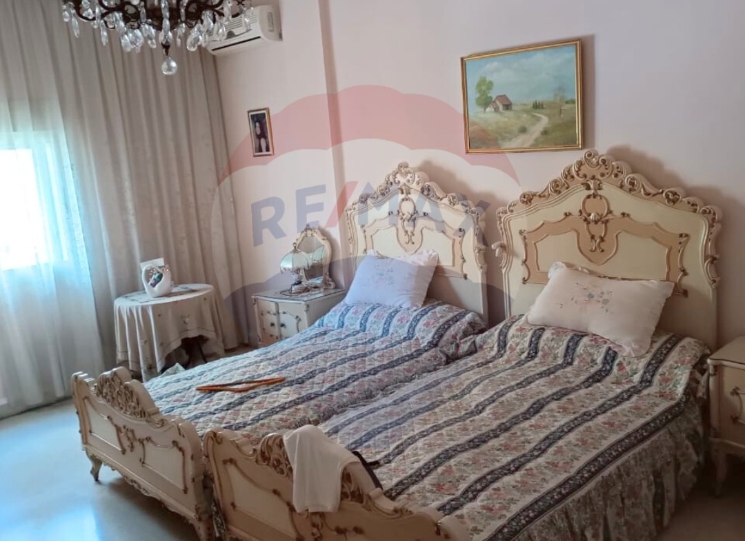 R9-1676 Apartment for Sale on Monla Street, Tripoli – 210 sqm Seventh-Floor Unit — الصورة 8 من 8