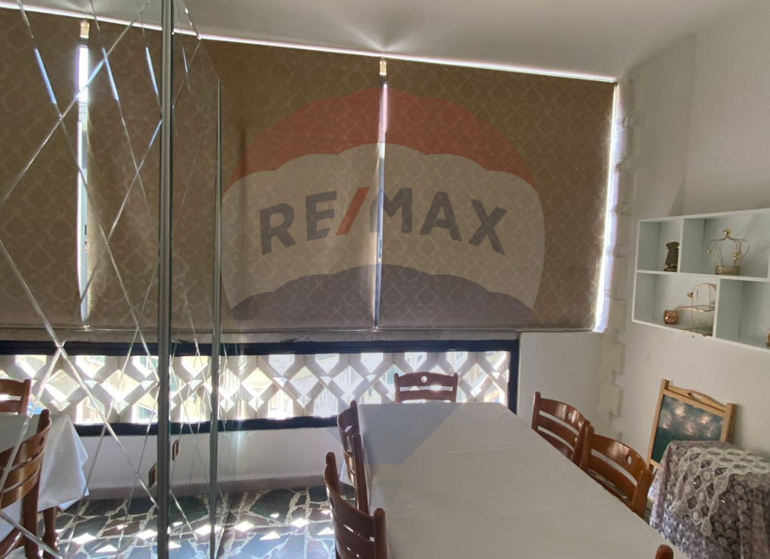 R9-1662  150 sqm Apartment for sale on a lively street ! — الصورة 10 من 14