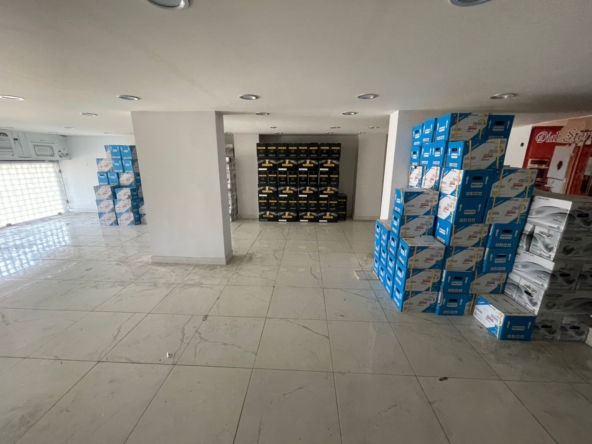 R9-1437  Prime Shop for Sale in Mina - 58 sq! — Photo 4 of 6