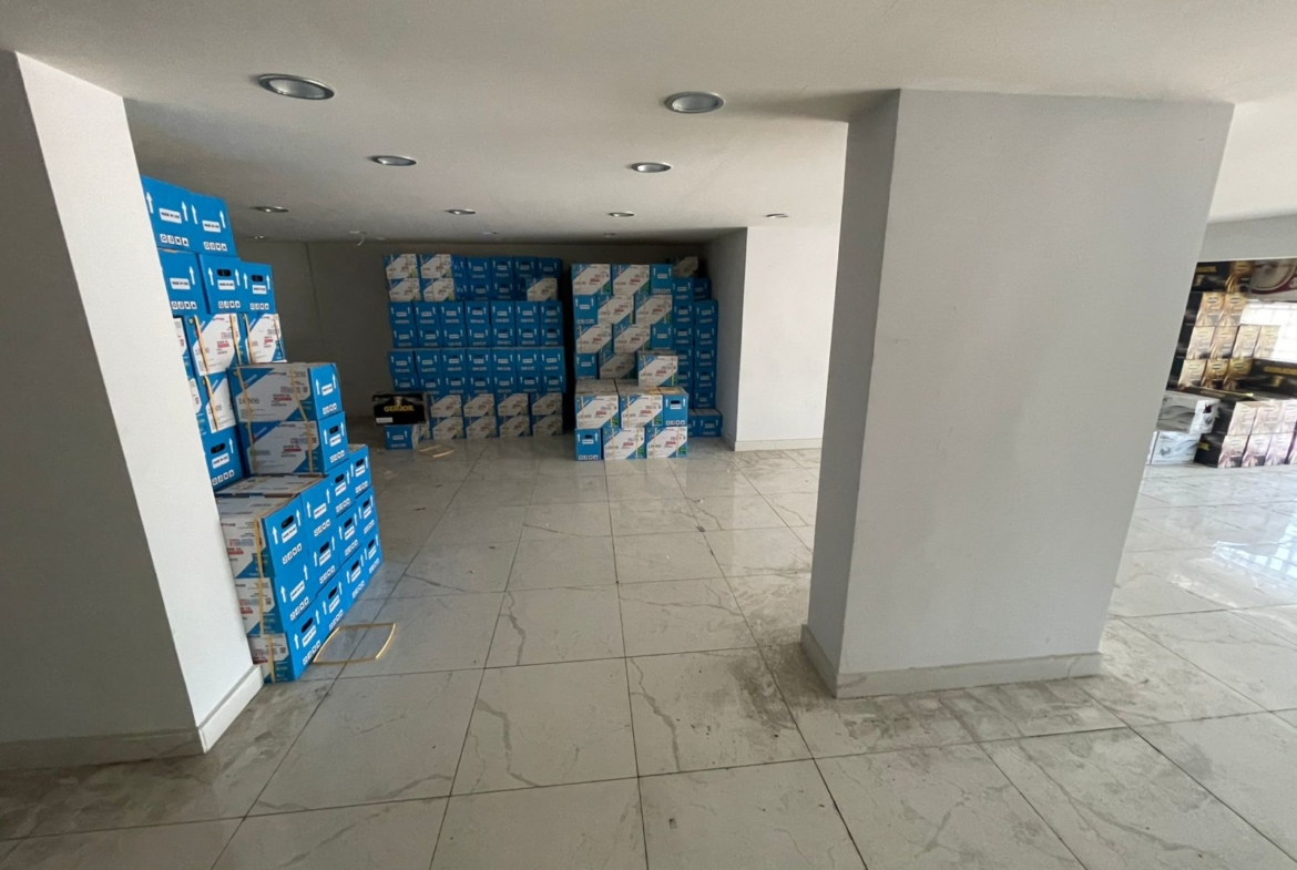 R9-1437  Prime Shop for Sale in Mina - 58 sq! — Photo 6 of 6