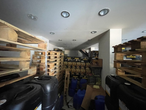 R9-1437  Prime Shop for Sale in Mina - 58 sq! — Photo 2 of 6