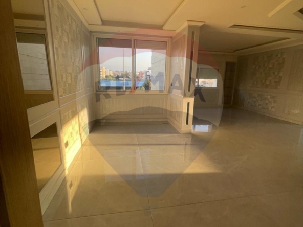 R9-1775 A Luxurious Apartment For Sale in Dam Wel Farez Zone D - Tripoli — Photo 4 of 9