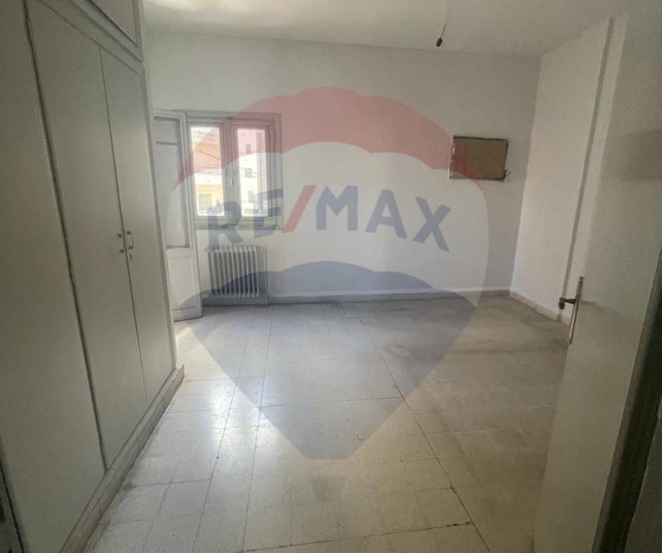 R9-1774 A spacious 190 sqm apartment for sale in Abou Samra - Tripoli — Photo 5 of 5
