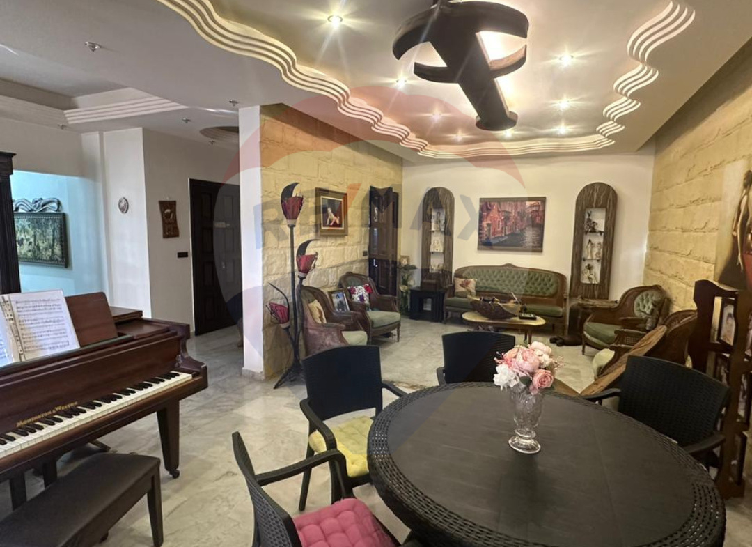 R9-1690 Ground Floor Apartment 280m for sale in Btouratij - Koura — Photo 3 of 9